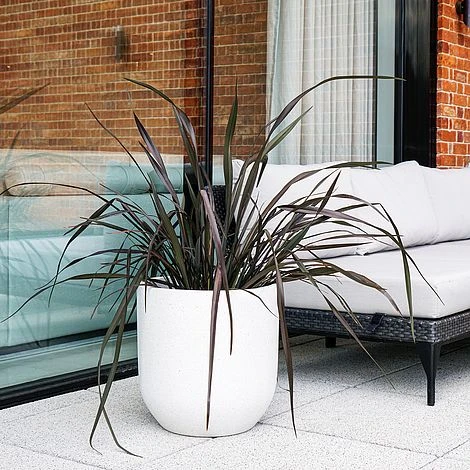 Catania White Terrazzo Set Of 2 Round Planters 2 Catania White Terrazzo Set Of 2 Round Planters - Image 2