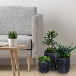 Idooka Black Round Trio Of Plant Pots -Garden Pro Shop VN8000 PLANT POTS.BLACK .Lifestyle